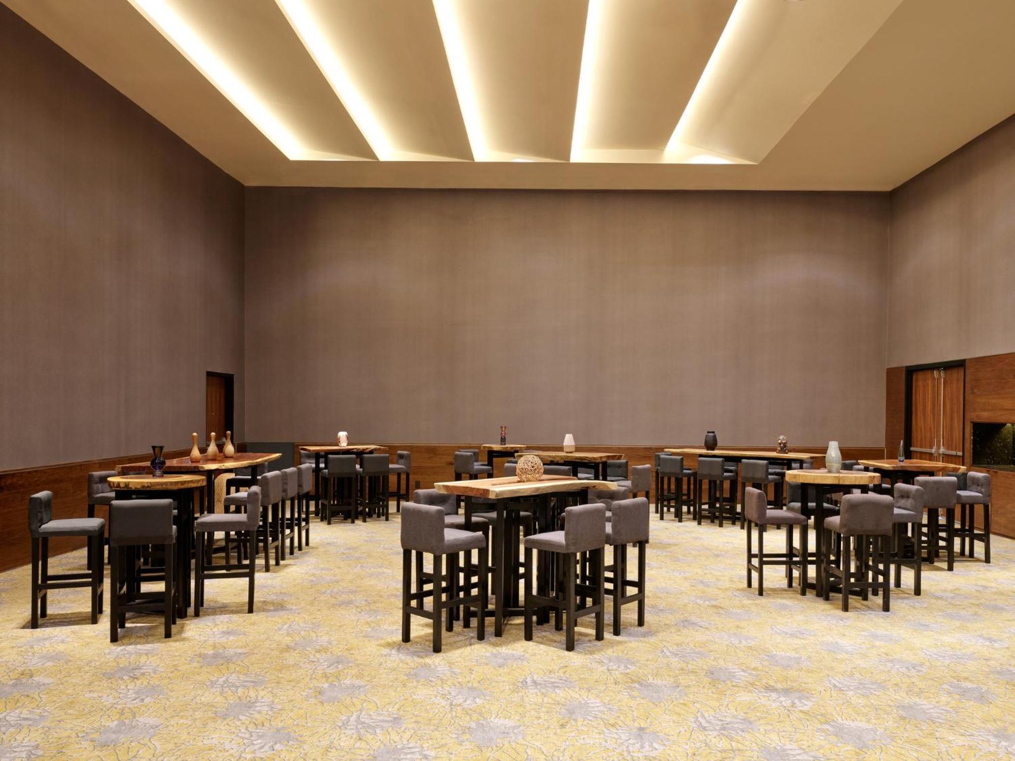 Fiesta Americana Viaducto Aeropuerto メキシコシティ エクステリア 写真 The Club Lounge at KLIA