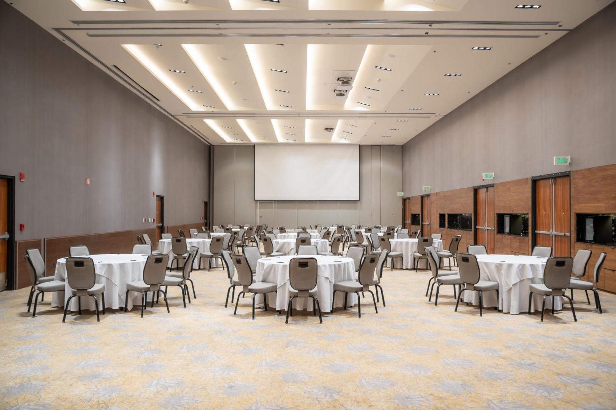 Fiesta Americana Viaducto Aeropuerto メキシコシティ エクステリア 写真 The ballroom at the hotel